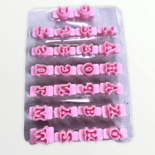 CAKE ALPHABET LETTER CUTTER - 9247