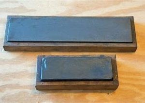 KNIFE SHARPNER CARBORUNDUM - 9837